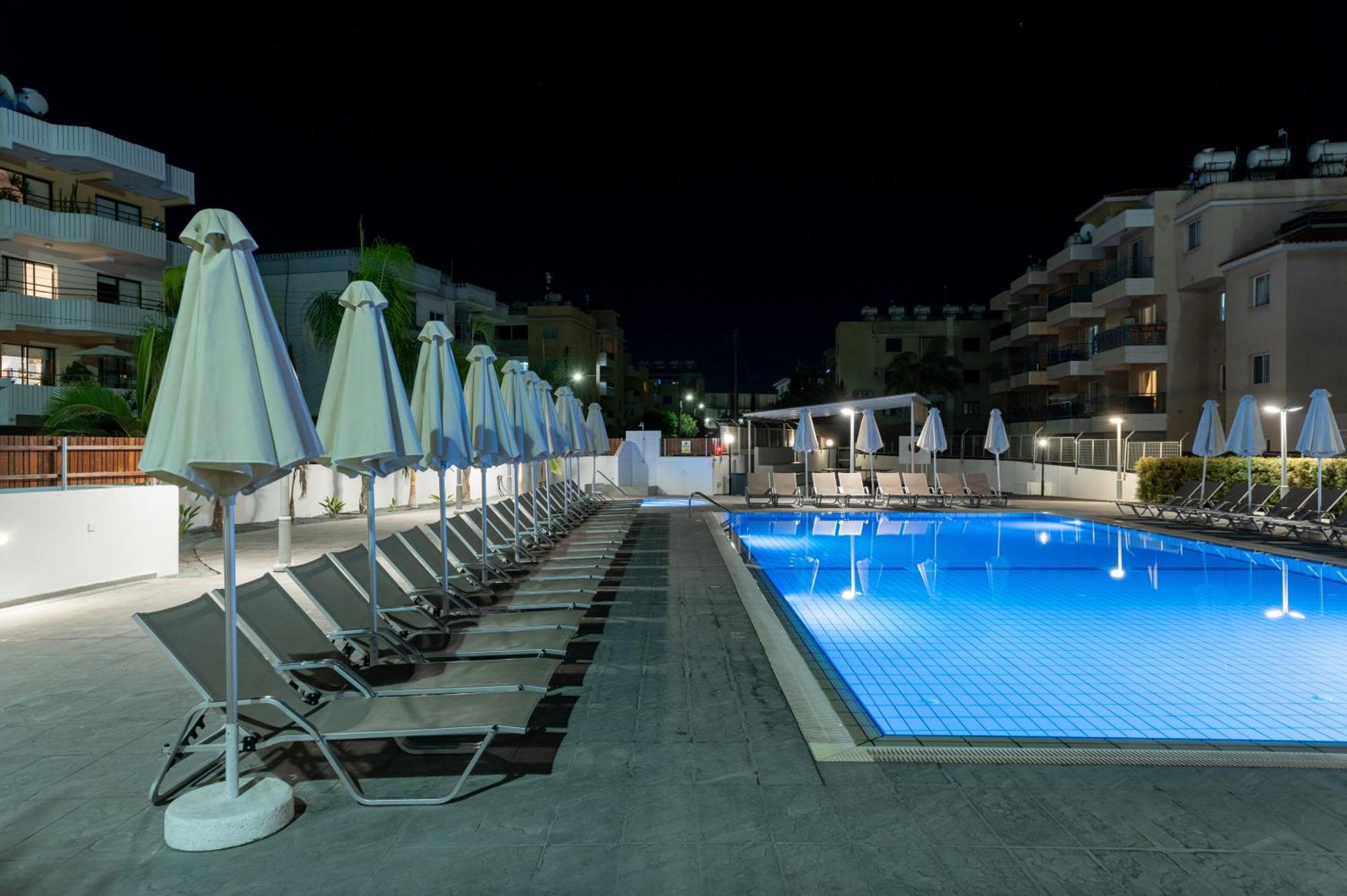 Kefalos Damon Hotel Apartments Paphos Luaran gambar